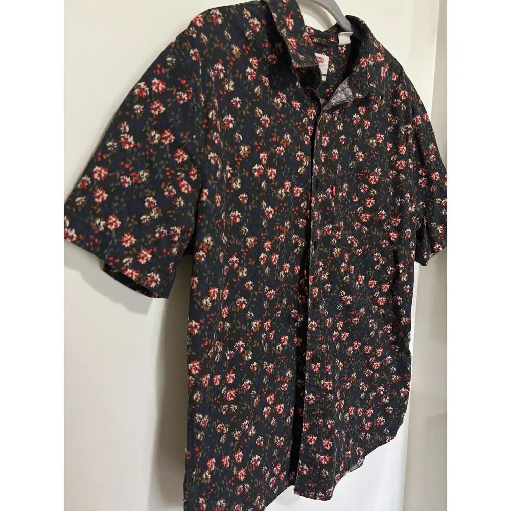 Levi’s Floral Button Up Shirt Men L Cotton Short Sleeve Casual Pocket Top Grunge